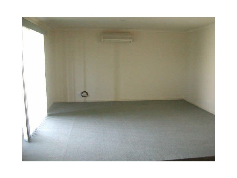 6 Heather Grove, Inverloch VIC 3996