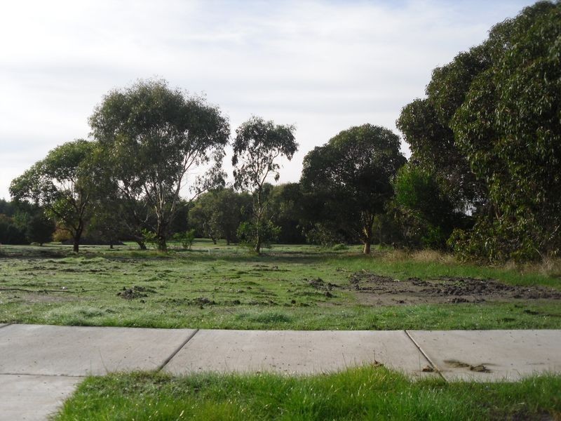 2 (Lot 15) Blue Wren Way, Inverloch VIC 3996