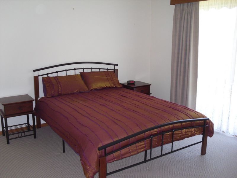 52 Sandymount Avenue, Inverloch VIC 3996