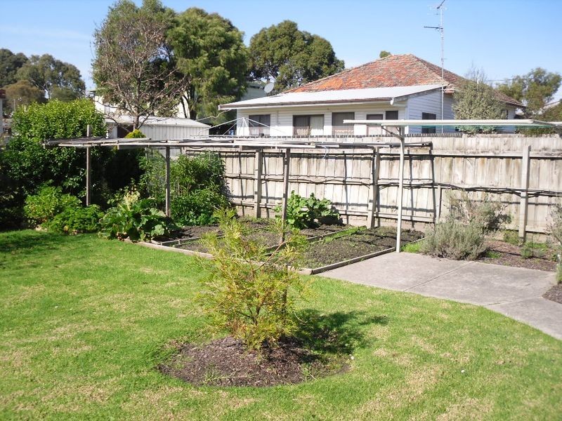 52 Sandymount Avenue, Inverloch VIC 3996