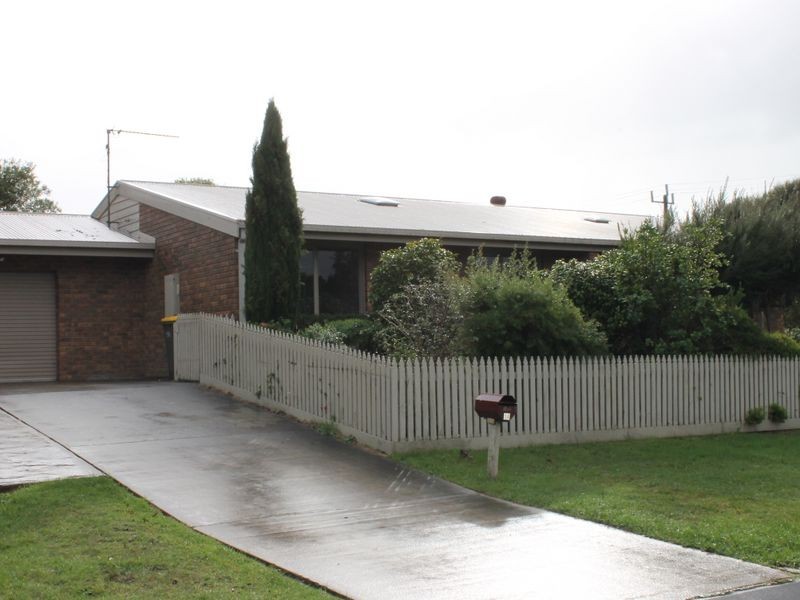 14 Meanderri Drive, Inverloch VIC 3996
