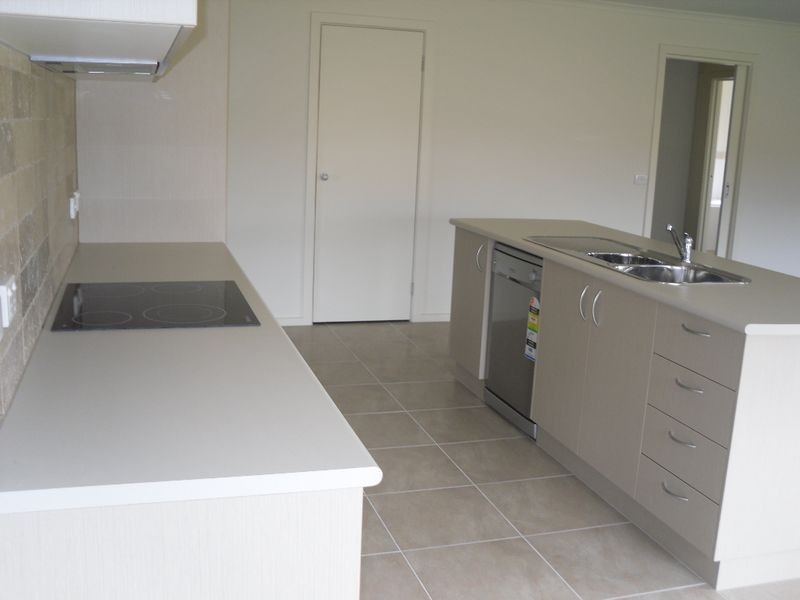 4 Plover Way, Inverloch VIC 3996