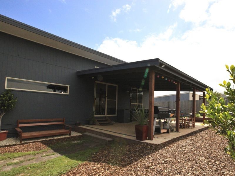 6 Diane Place, Inverloch VIC 3996