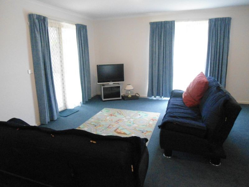 9 The Cove, Inverloch VIC 3996