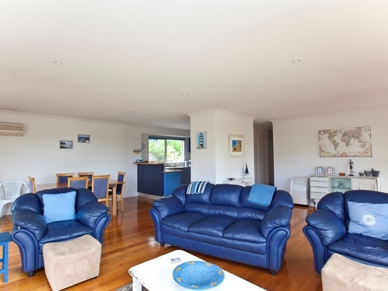 2 Beachcomber Drive, Inverloch VIC 3996