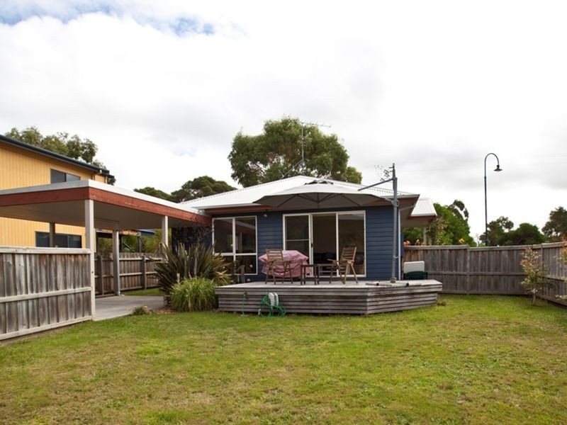 2 Beachcomber Drive, Inverloch VIC 3996