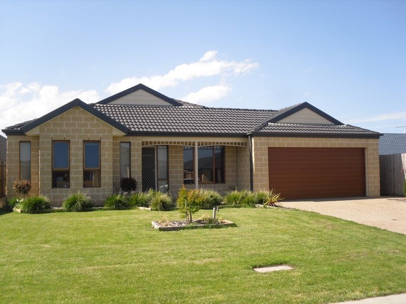20 Artisan Way, Inverloch VIC 3996