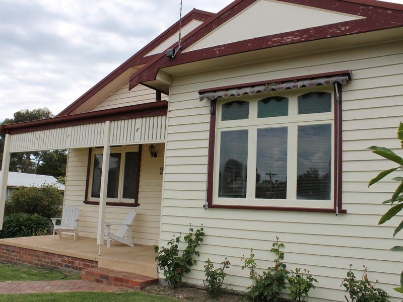 2 Pier Road, Inverloch VIC 3996