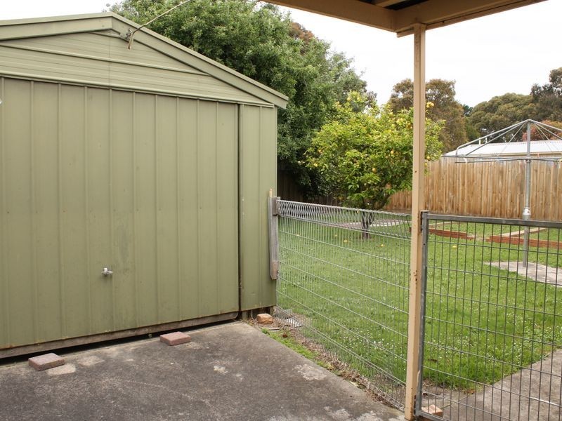 1A Stewart Avenue, Inverloch VIC 3996