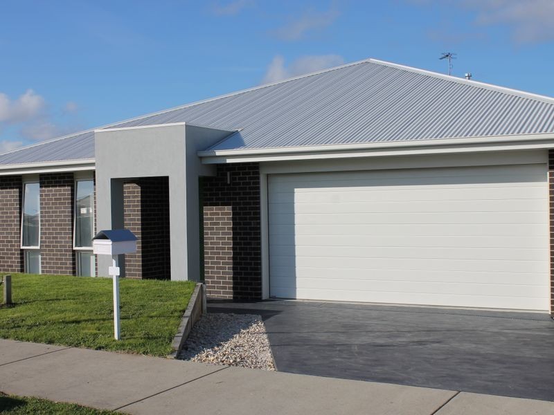 4 Oceanic Drive, Inverloch VIC 3996