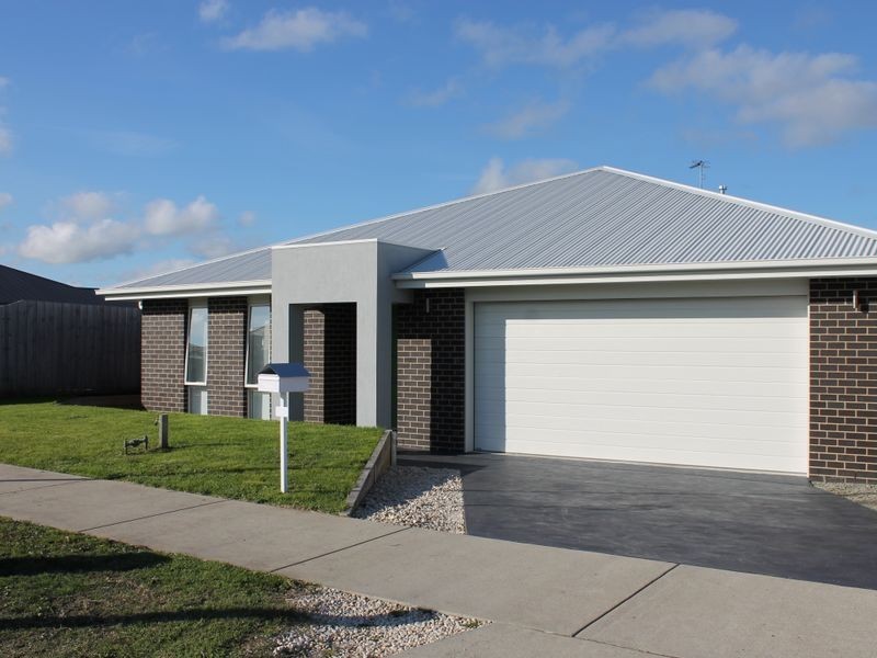 4 Oceanic Drive, Inverloch VIC 3996