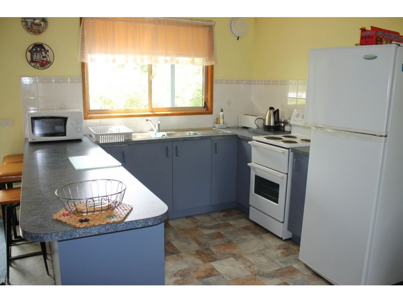 2 Nation Court, Inverloch VIC 3996