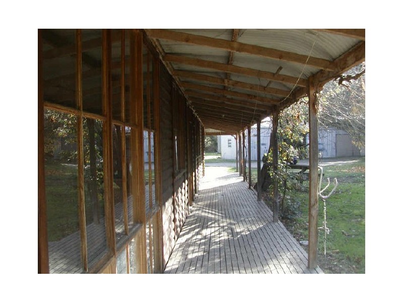 1 Glendale Court, Inverloch VIC 3996