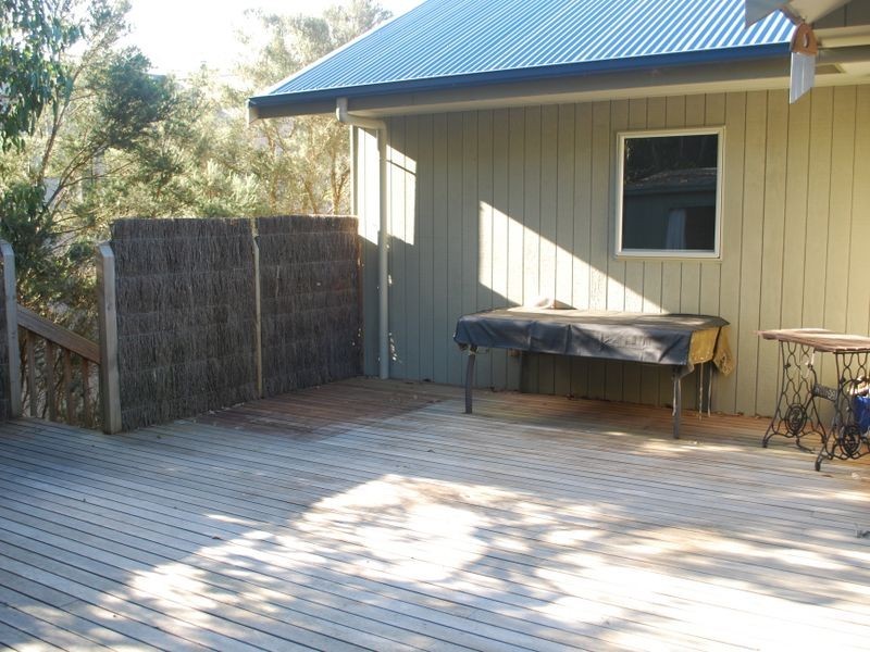21 Bayside Drive, Walkerville VIC 3956