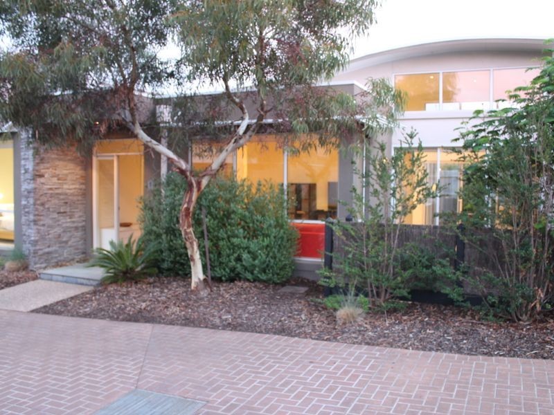 6/20 The Crescent, Inverloch VIC 3996