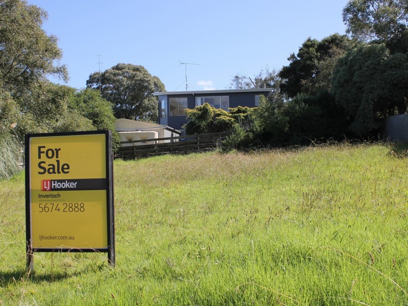 39 Anderson Avenue, Inverloch VIC 3996