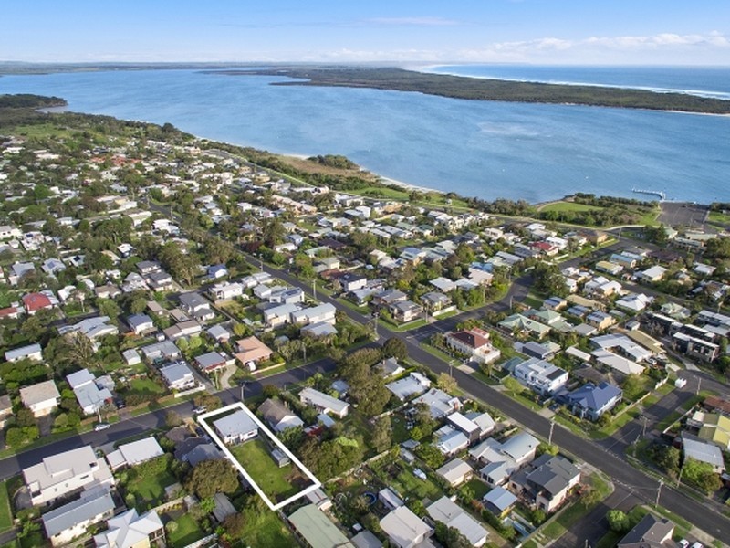 21 Pier Road, Inverloch VIC 3996