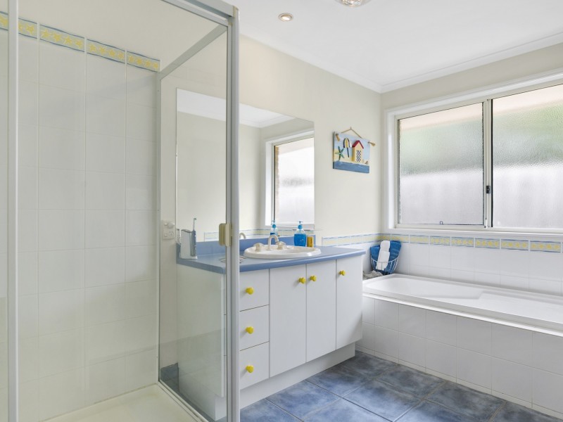 48 Veronica Street, Inverloch VIC 3996