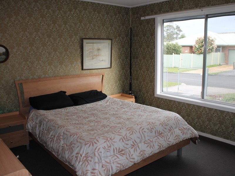 2 Russell Street, Inverloch VIC 3996