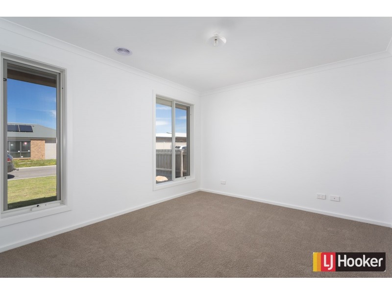 30 Honeyeater Circuit, Inverloch VIC 3996