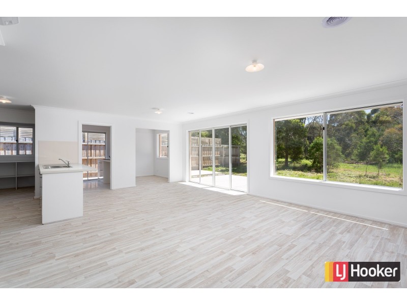 30 Honeyeater Circuit, Inverloch VIC 3996