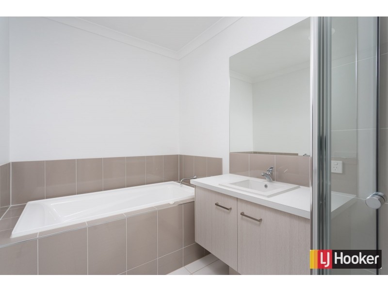 30 Honeyeater Circuit, Inverloch VIC 3996