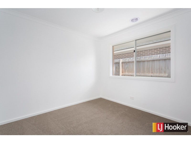 30 Honeyeater Circuit, Inverloch VIC 3996