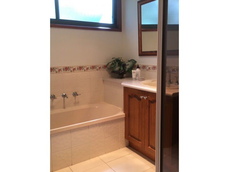 2/58 Toorak Road, Inverloch VIC 3996