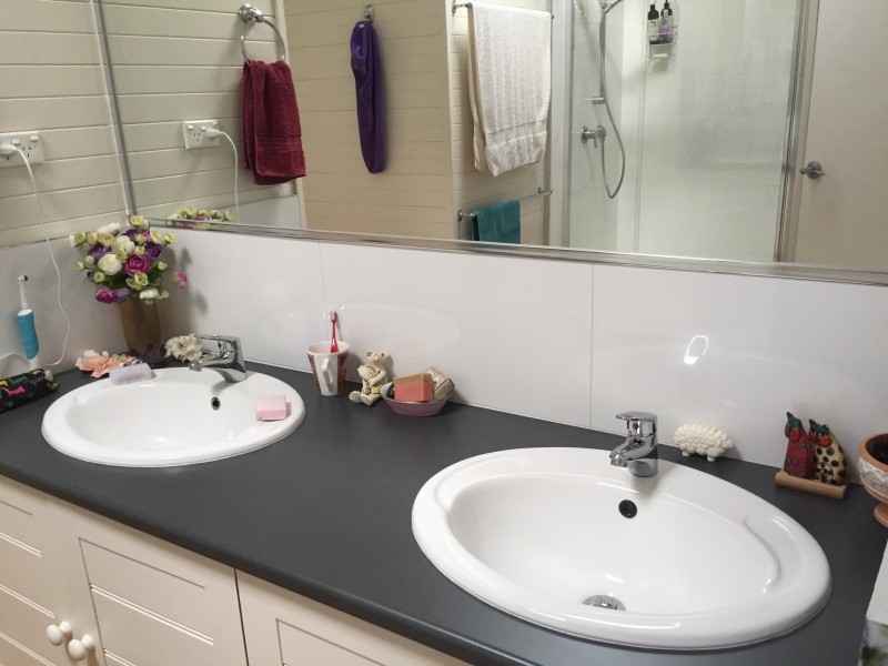 5 Youll Grove, Inverloch VIC 3996