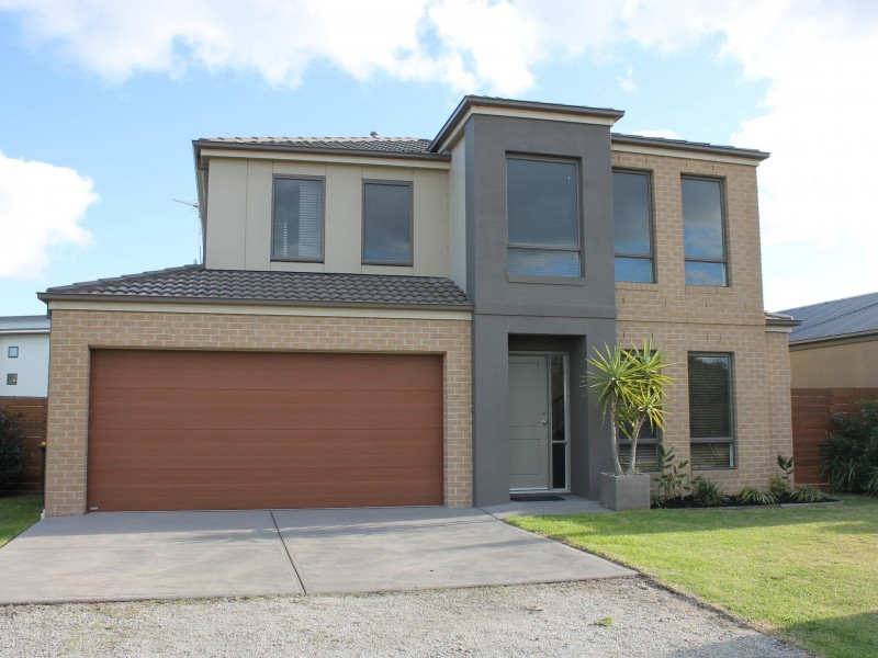 37 Paperbark Place, Inverloch VIC 3996