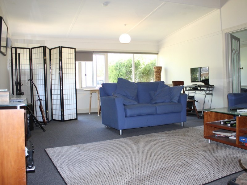 25 Hopetoun Street, Inverloch VIC 3996