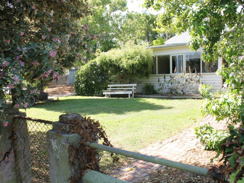 25 Hopetoun Street, Inverloch VIC 3996