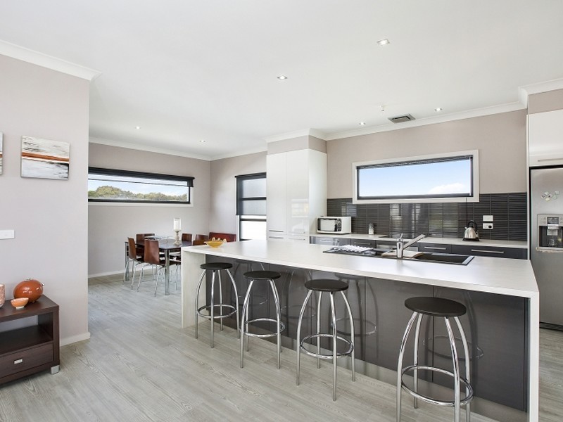 11 Endeavour Place, Inverloch VIC 3996