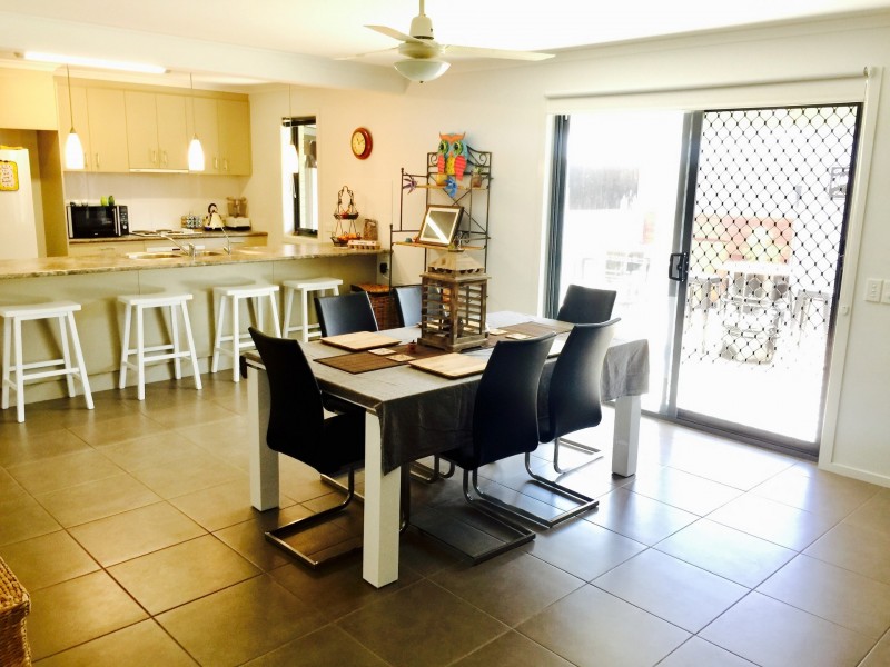 8 Surrey Place, Inverloch VIC 3996