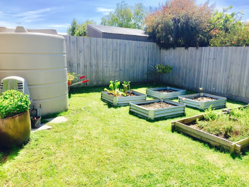 8 Surrey Place, Inverloch VIC 3996