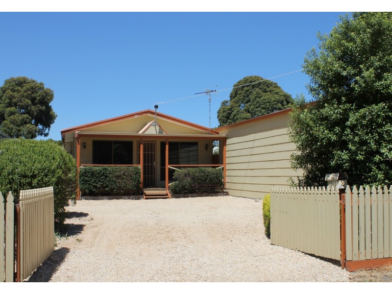 2 Valerie Street, Inverloch VIC 3996