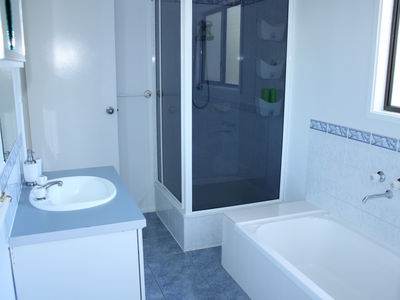 2 Valerie Street, Inverloch VIC 3996