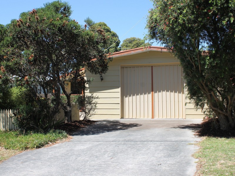 2 Valerie Street, Inverloch VIC 3996