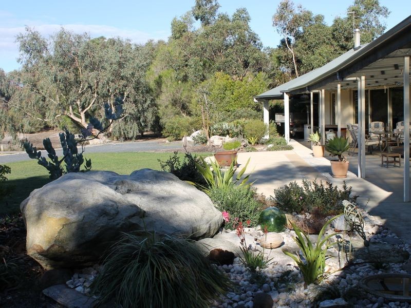 220 Wisdoms Road, Pound Creek VIC 3996