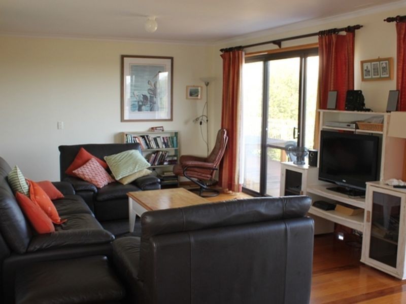 63 The Esplanade, Inverloch VIC 3996