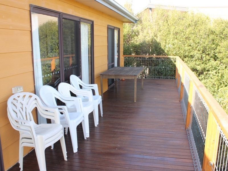 63 The Esplanade, Inverloch VIC 3996