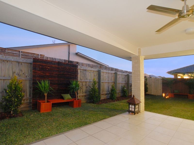 17 Mansell Street, Little Mountain QLD 4551