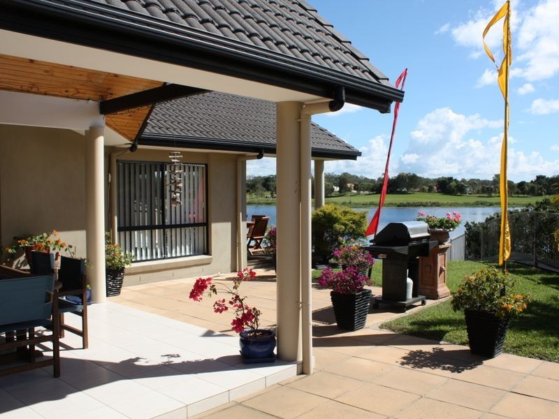 107 Mahogany Drive, Pelican Waters QLD 4551