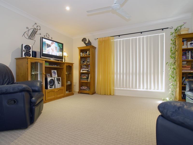 6 Springbrook Street, Caloundra QLD 4551