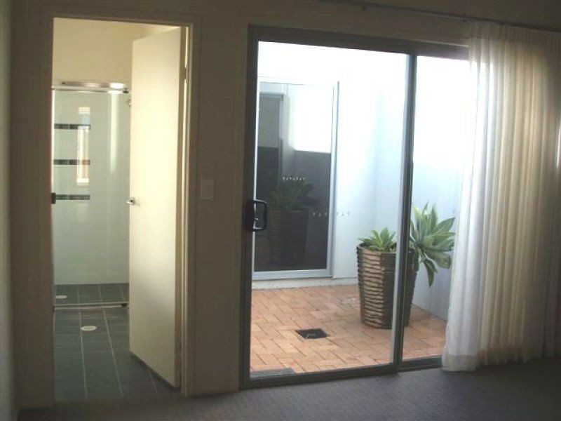 57 239 Kawana Way, Kawana Island QLD 4575