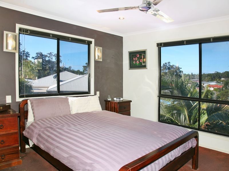 10 Gallery Place, Little Mountain QLD 4551