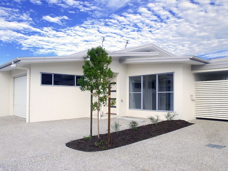 27 Rawson Street, Caloundra QLD 4551