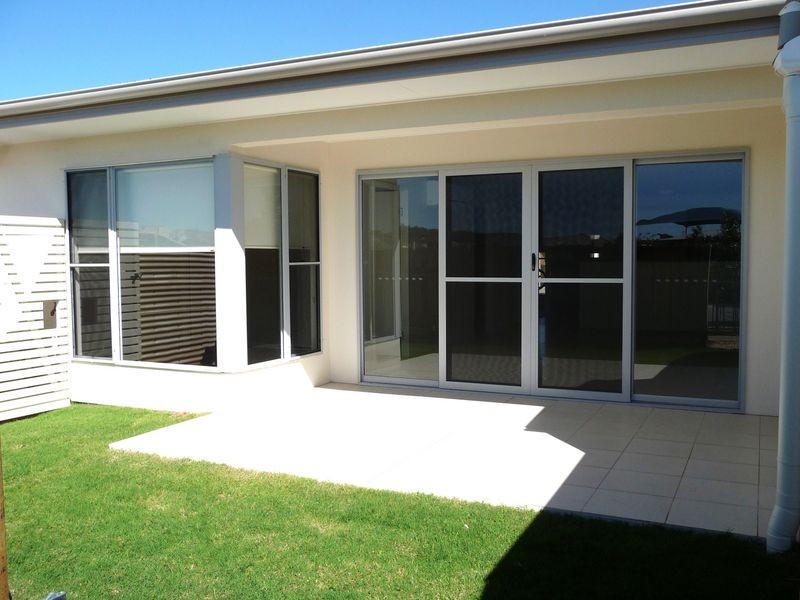 27 Rawson Street, Caloundra QLD 4551