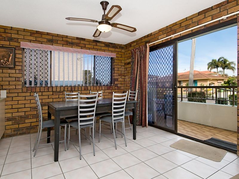 2/1 Burke Street, Golden Beach QLD 4551