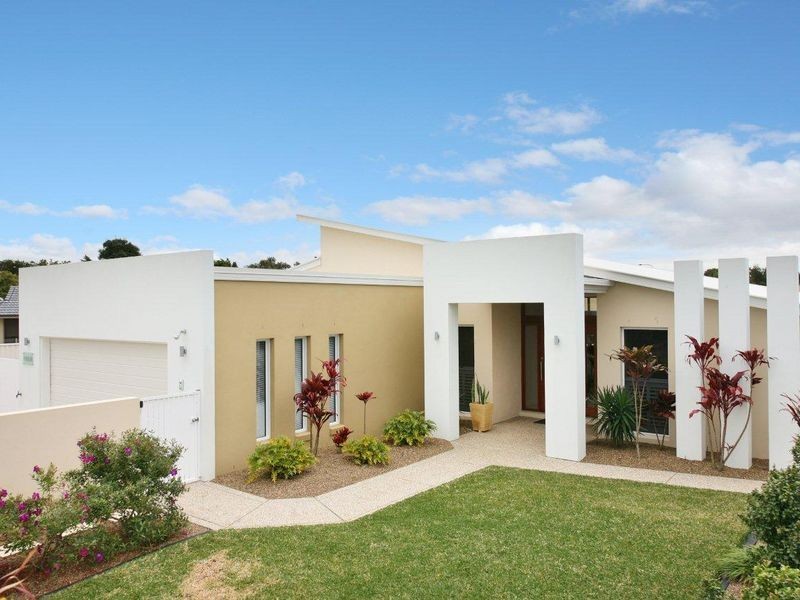 4 La Rita Court, Pelican Waters QLD 4551